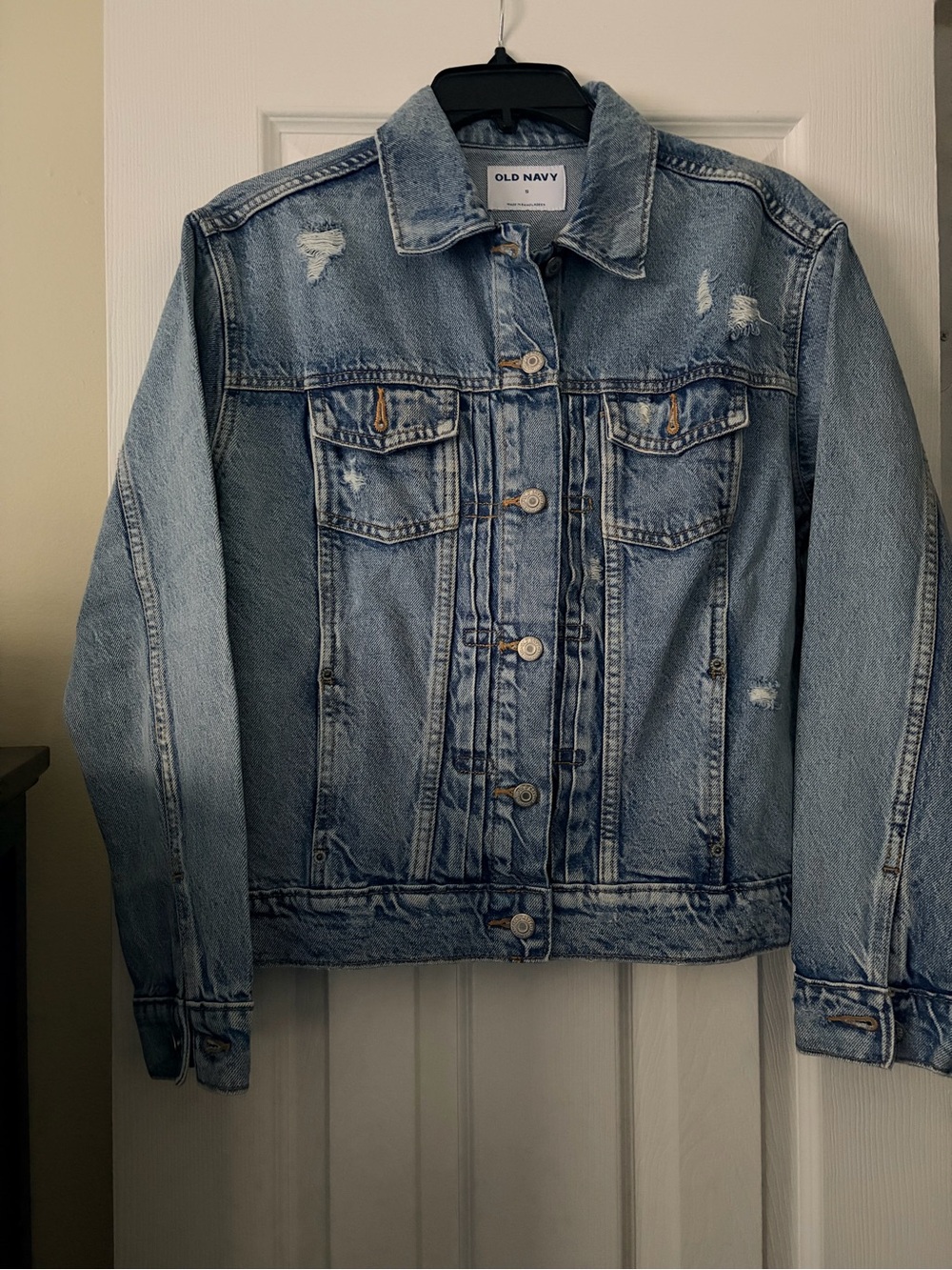 Old Navy Light Wash Distressed Denim Jacket - Women's size M